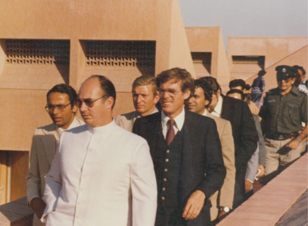 Prince Karim Aga Khan at AKU with Ar. Tom Payette